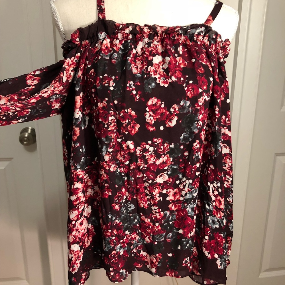 Parker cold shoulder blouse - Size S NWT!